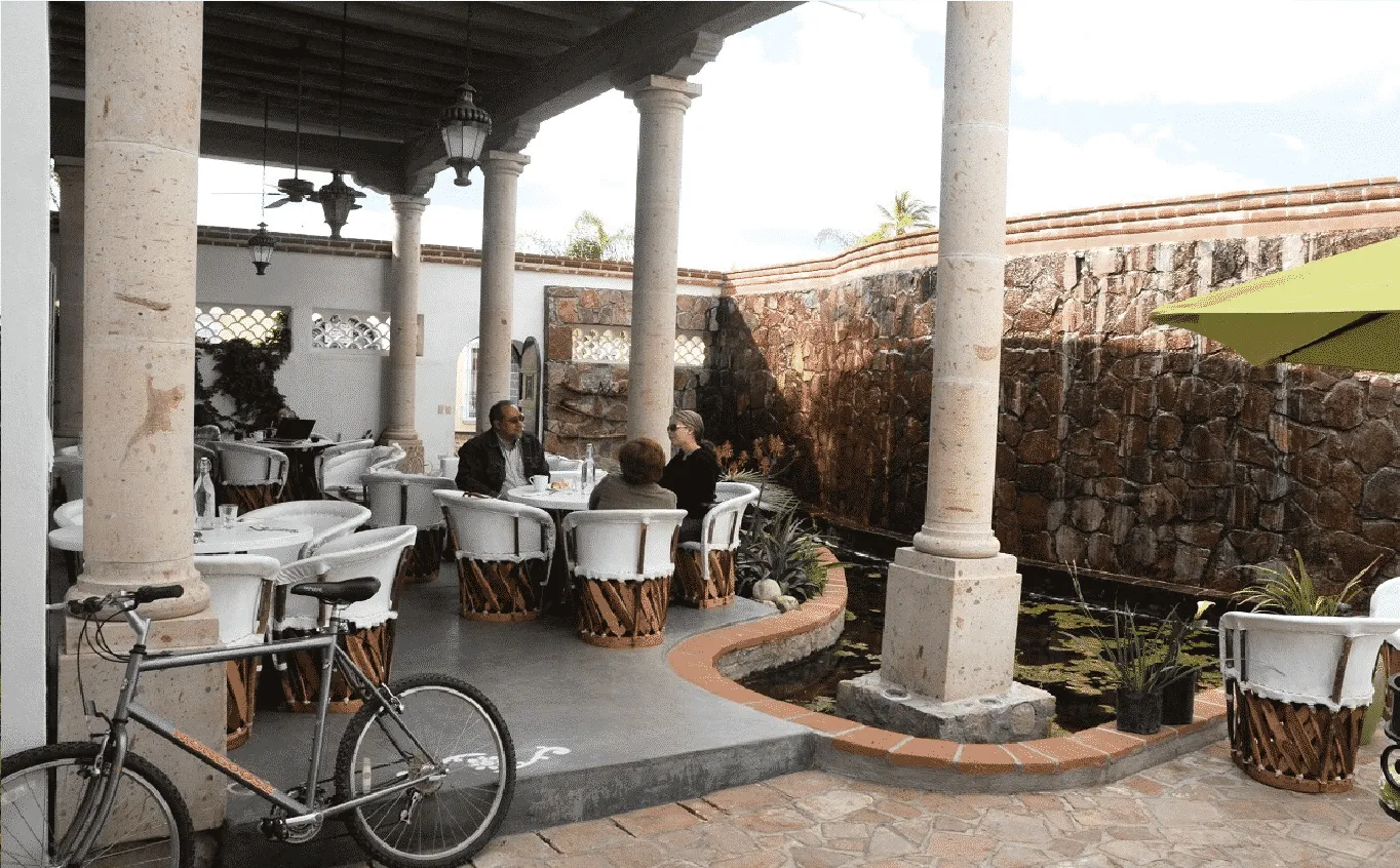 Desayuna delicioso en Teresita ’s Panadería y Bistro en Álamos, Sonora