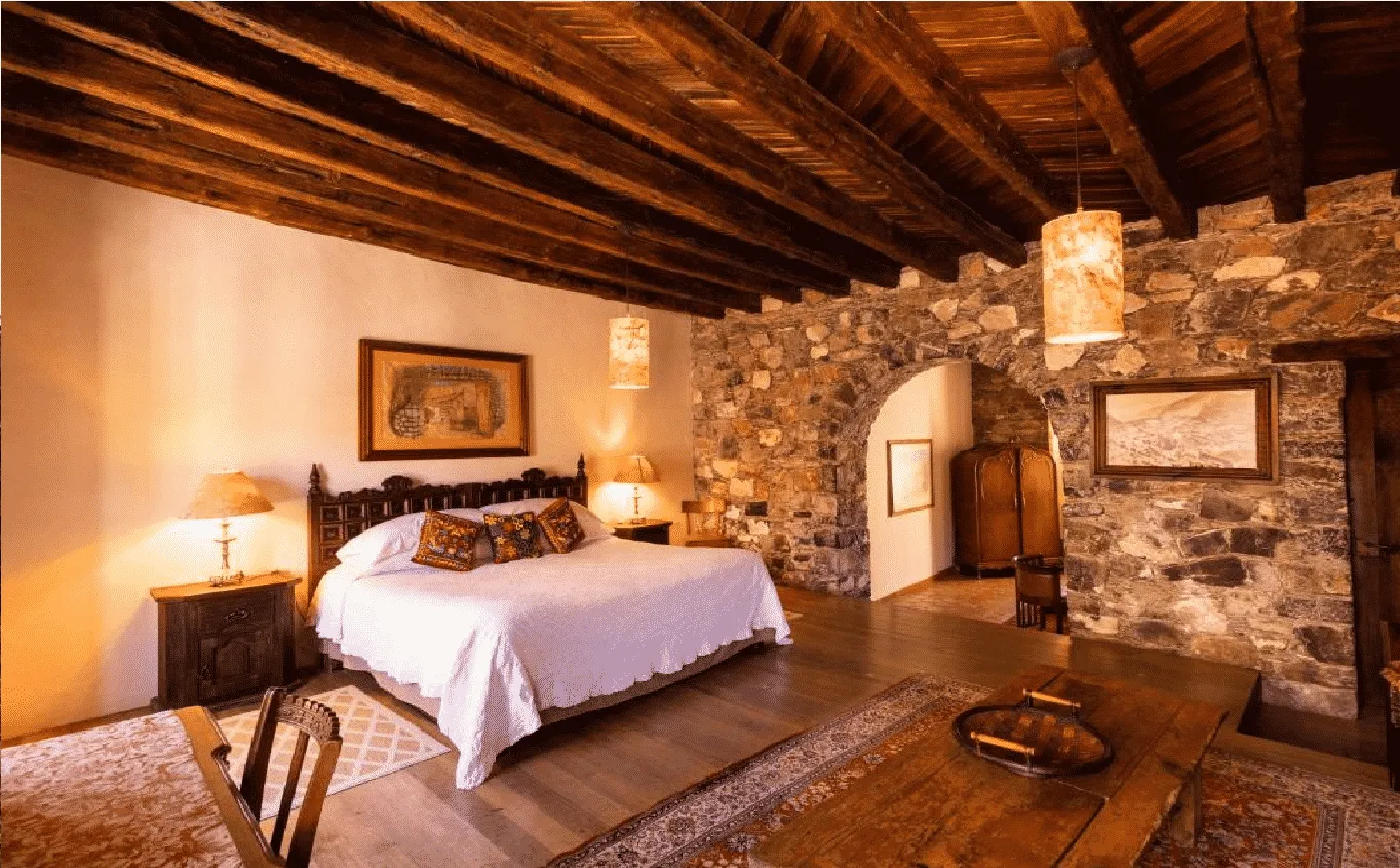 Estas en Real de Catorce, Hospédate en el Hotel Mesón de la Abundancia