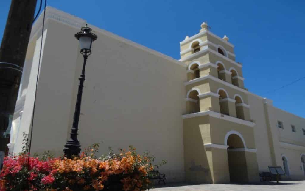 Templo Misión De Nuestra Señora Del Pilar.