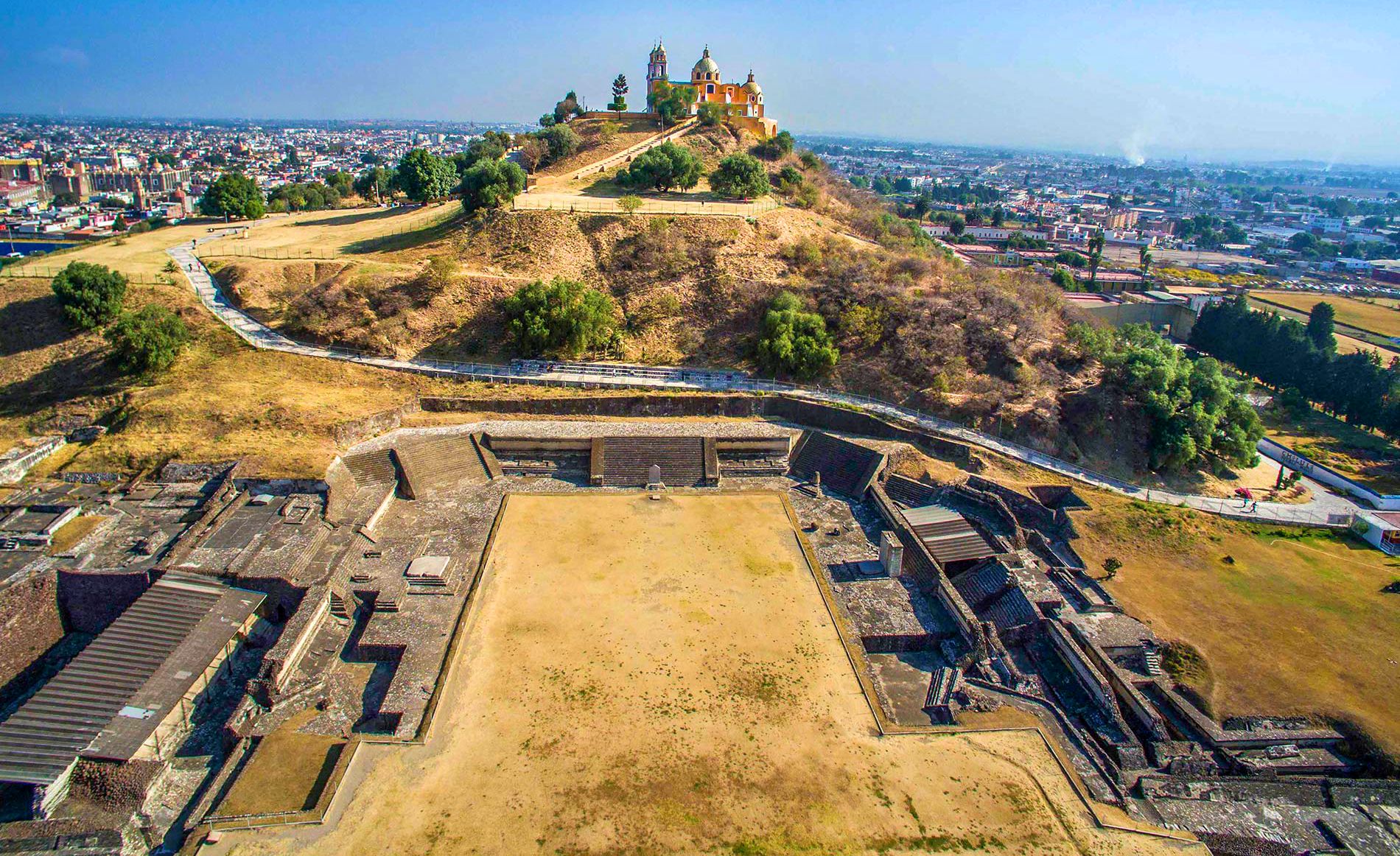 La Zona arqueológica de Cholula, Puebla es el lugar turístico obligatorio a visitar si estas en la región