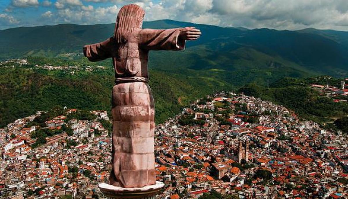 Cristo monumental de Taxco.