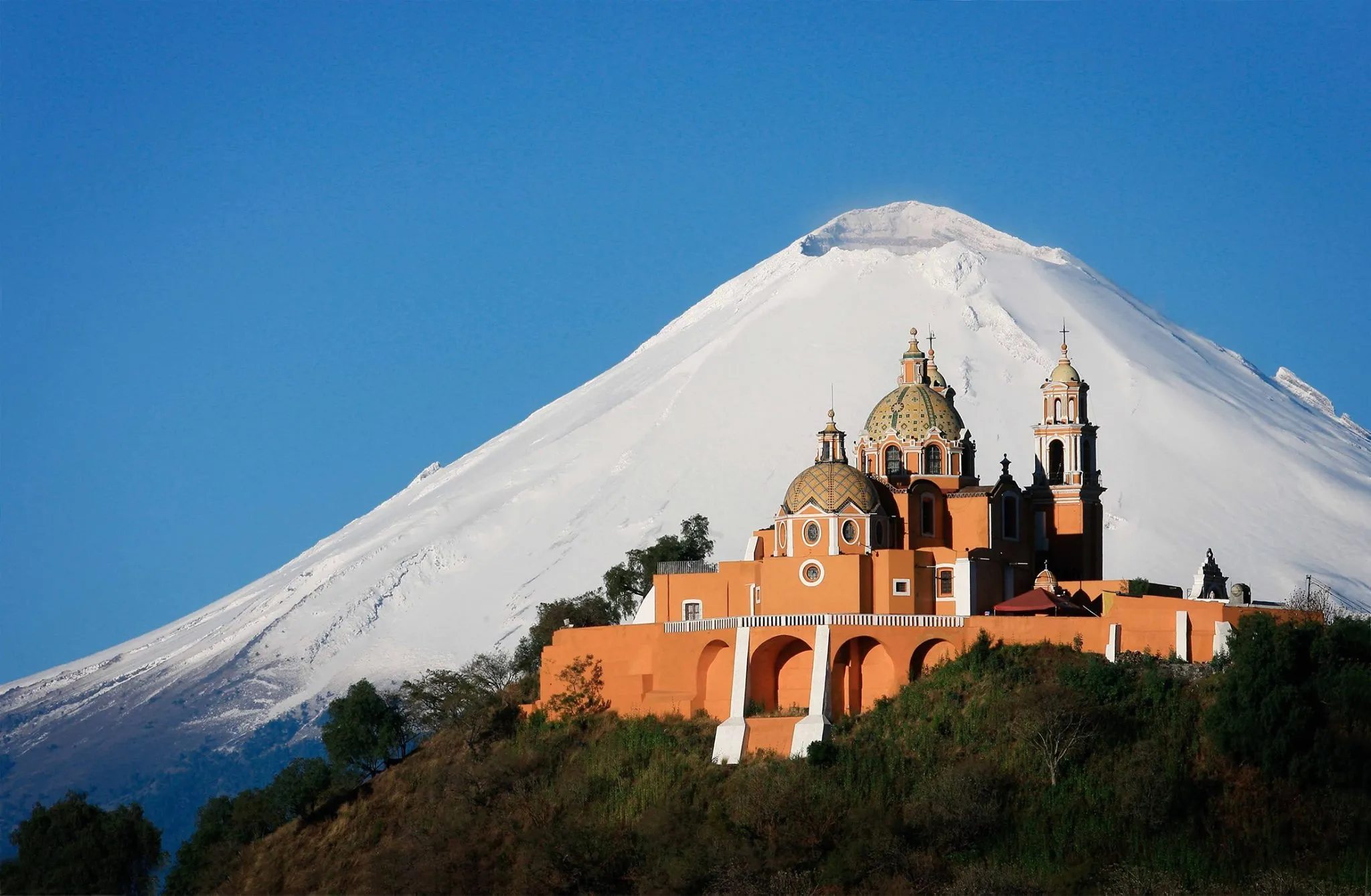 cholula puebla iglesia volcan