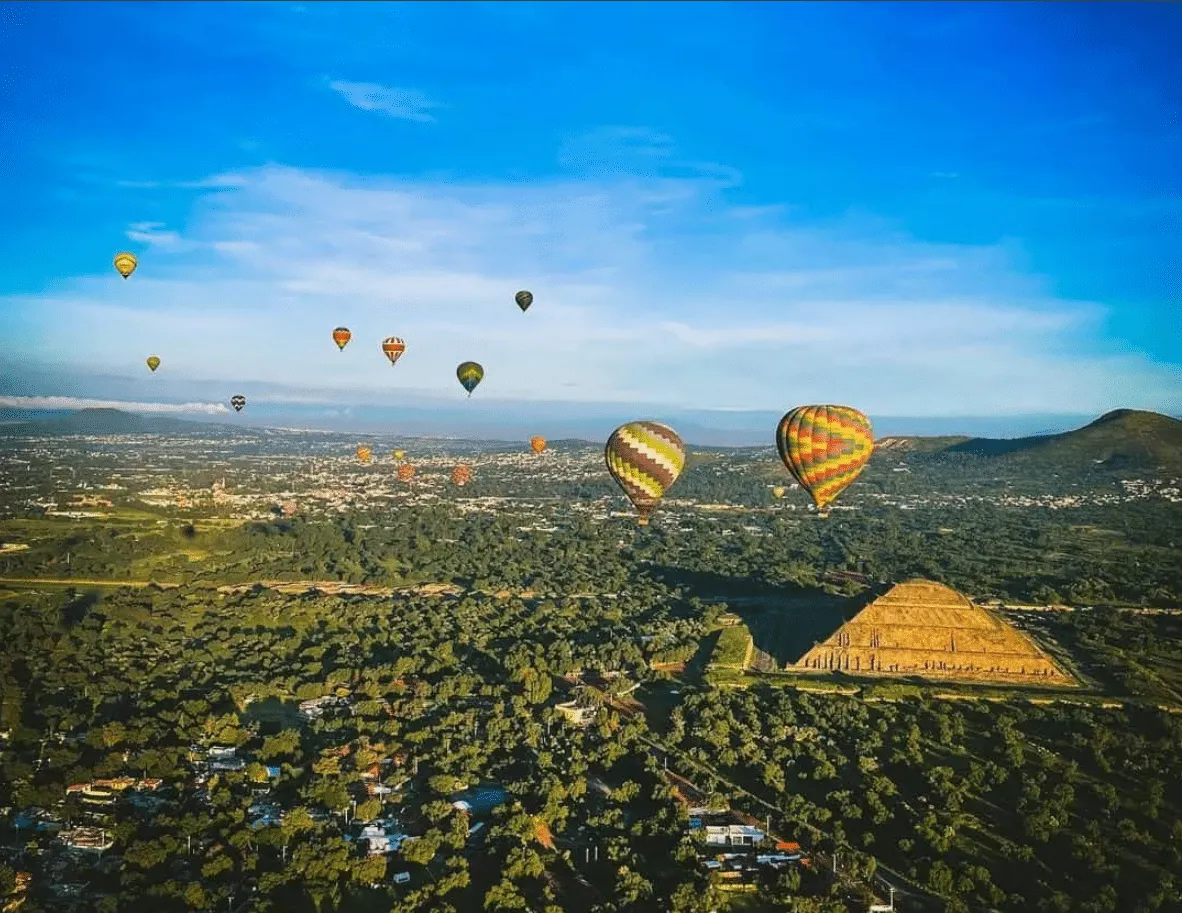 ¿Cómo volar en globo aerostático si vives cerca de Teotihuacán?