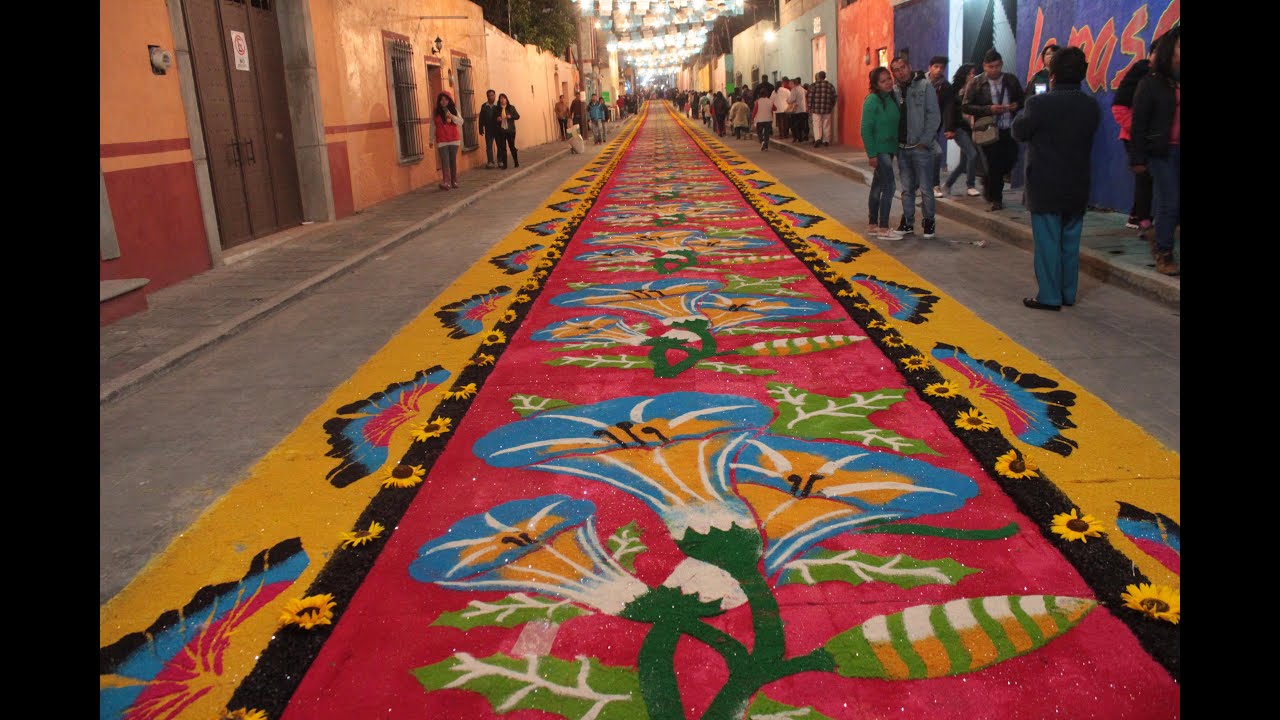 Tlaxcala va por Récord Guinness del tapete de aserrín más largo del mundo