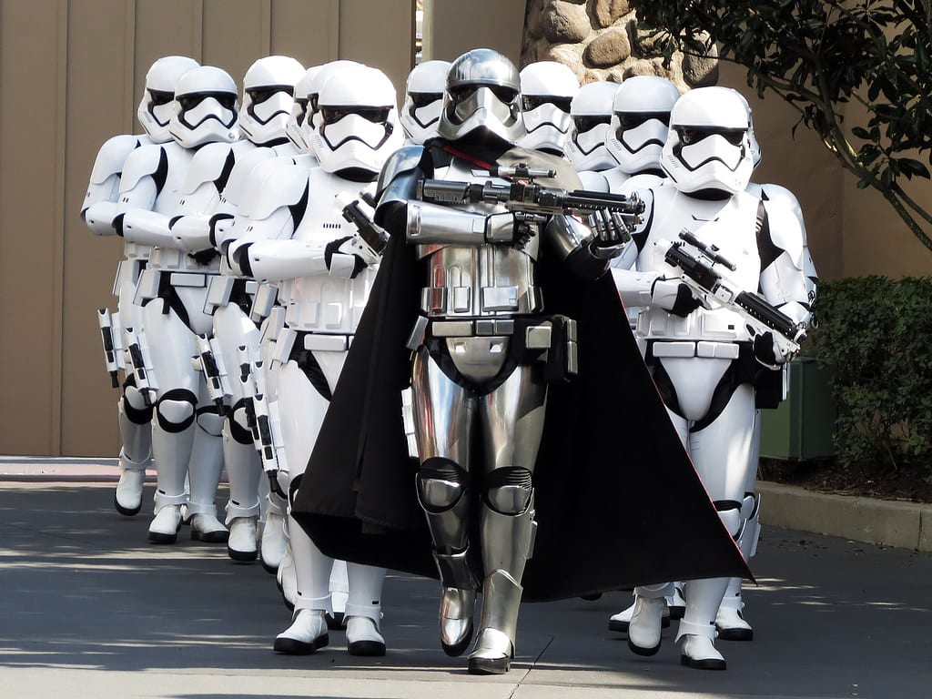 ¿De qué lado de ‘La Fuerza’ estarás en el desfile de Star Wars?