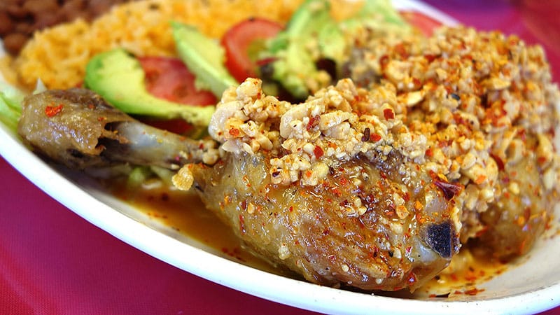 Pollo en hongo o en chiltepín, Huauchinango