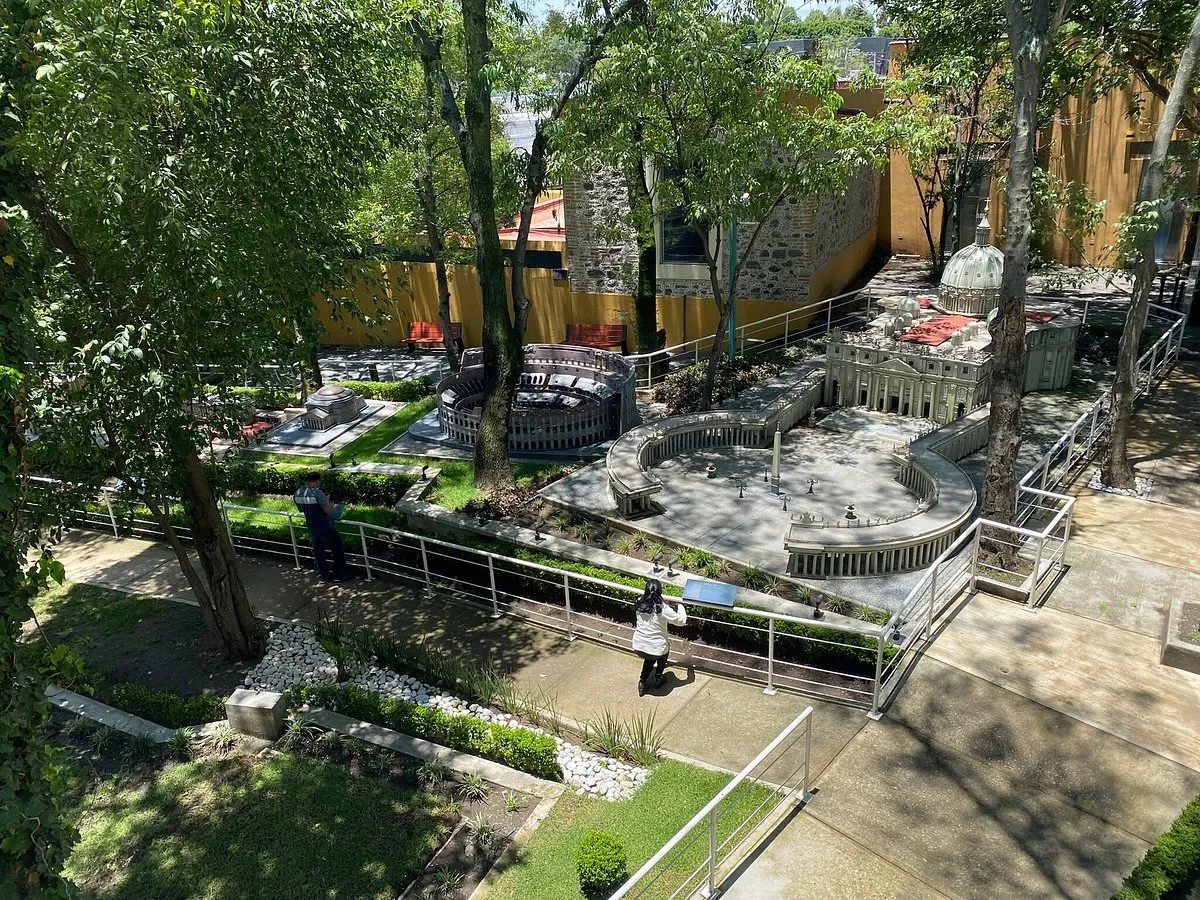 Ven al Parque de la Constancia y pasa una tarde cultural