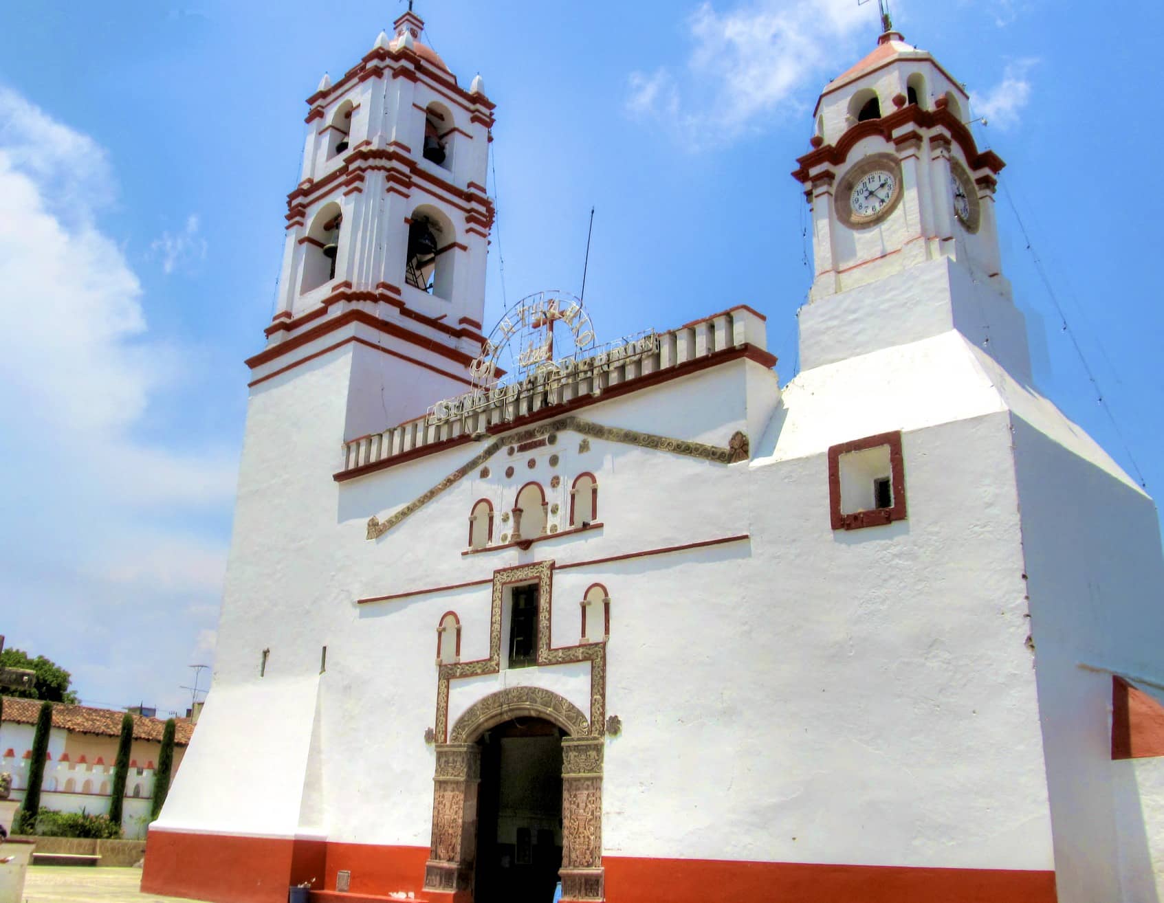 Parroquia de la Asunción de María de Ixtapan de la Sal en la Ruta Energia y Salud