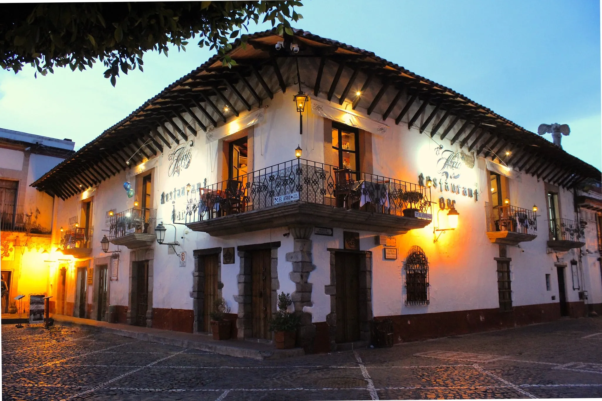 el atrio restaurante bar taxco