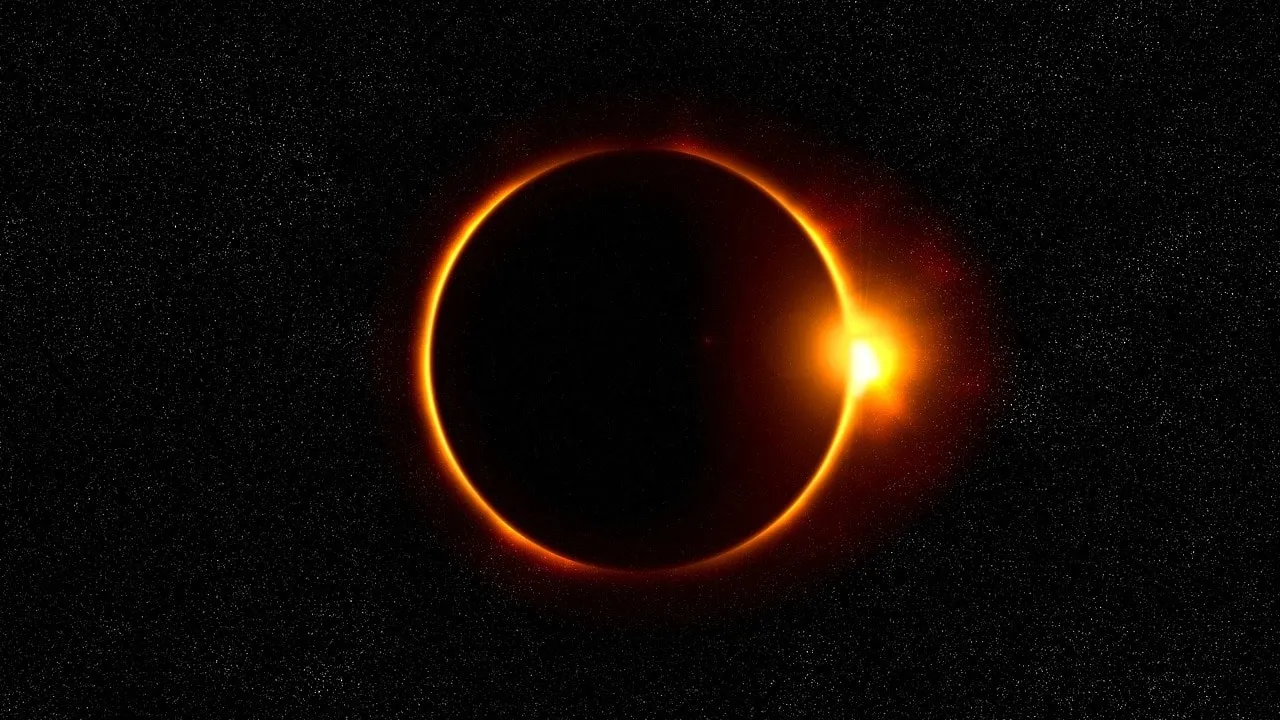 no te pierdas el eclipse solar este 2023