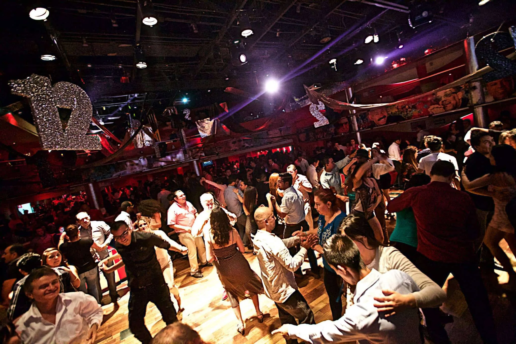 Lugares para bailar salsa en la CDMX 