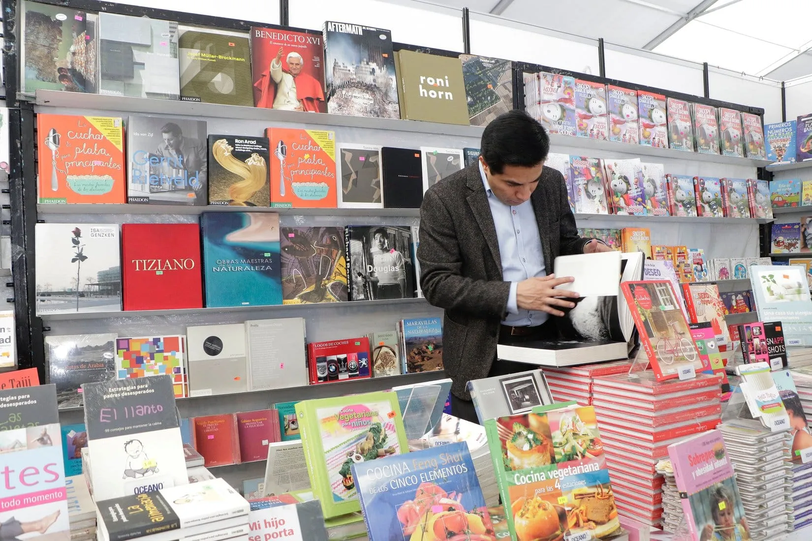 Estantes de libros
