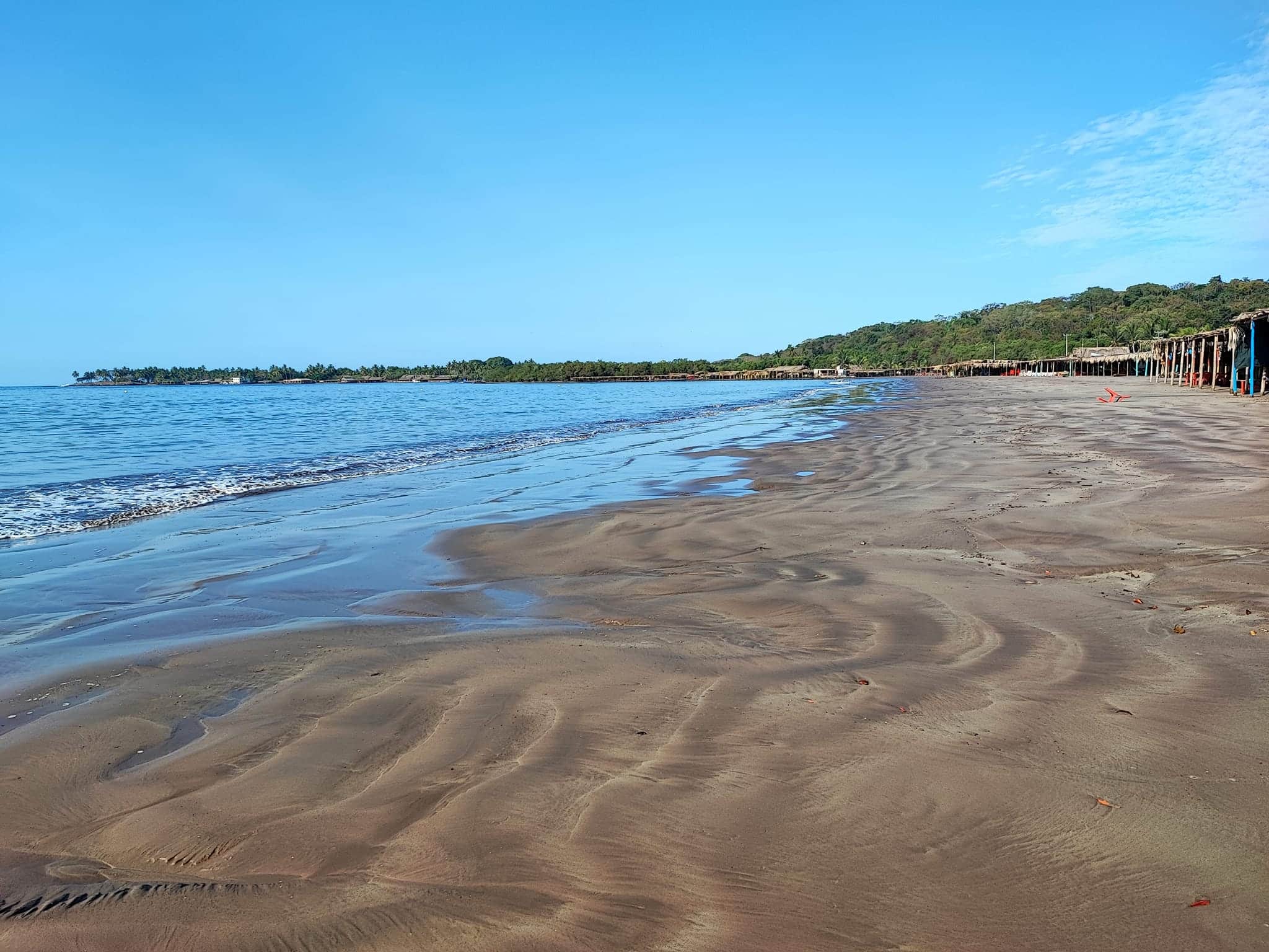 Playa Las Islitas, el lugar ideal para disfrutar del sol y la arena
