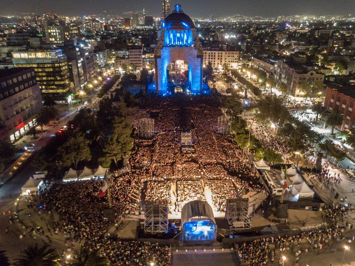 ¿Vas a ver a Intocable? Hazlo desde estos bares