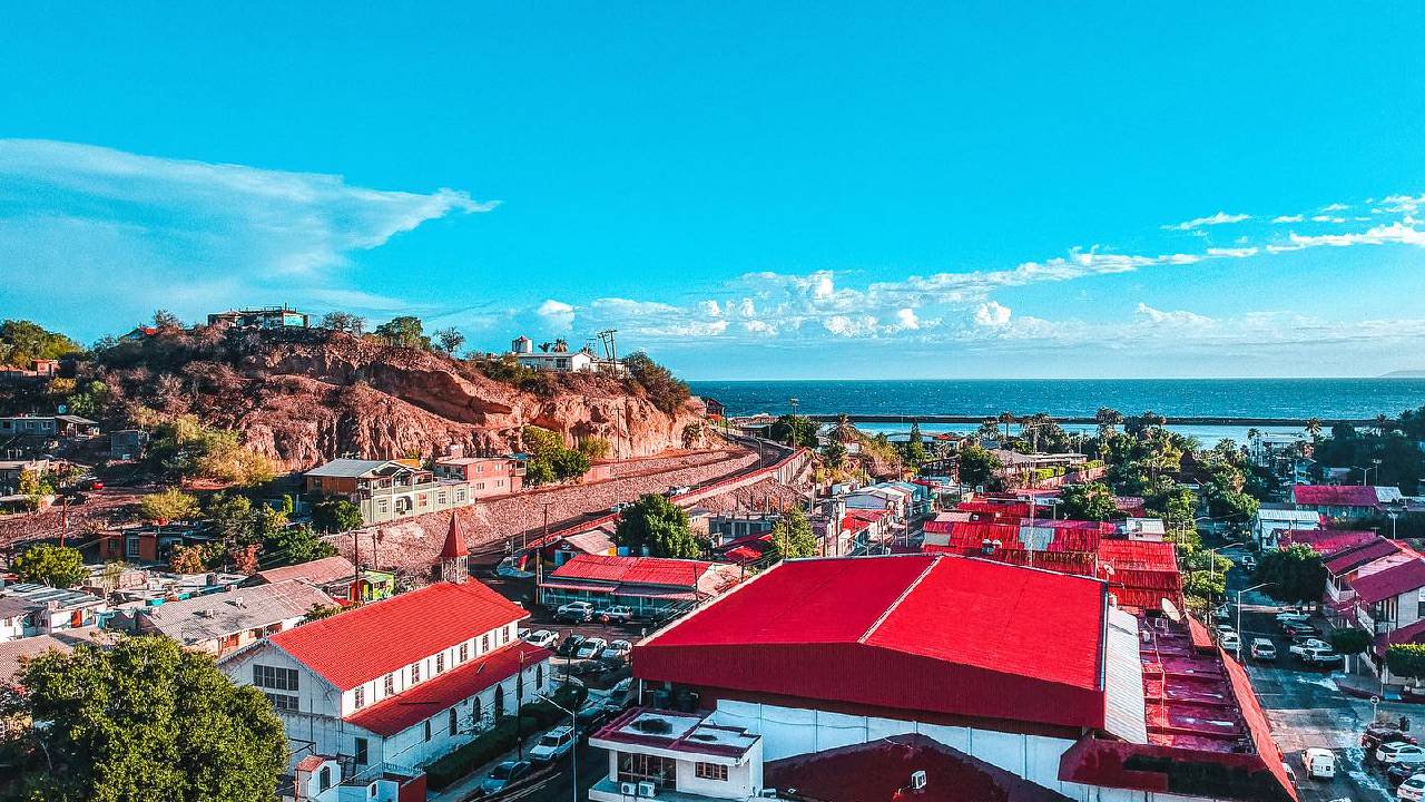 Santa Rosalía es un hermoso y costero Pueblo Mágico que se localiza en Baja California Sur.