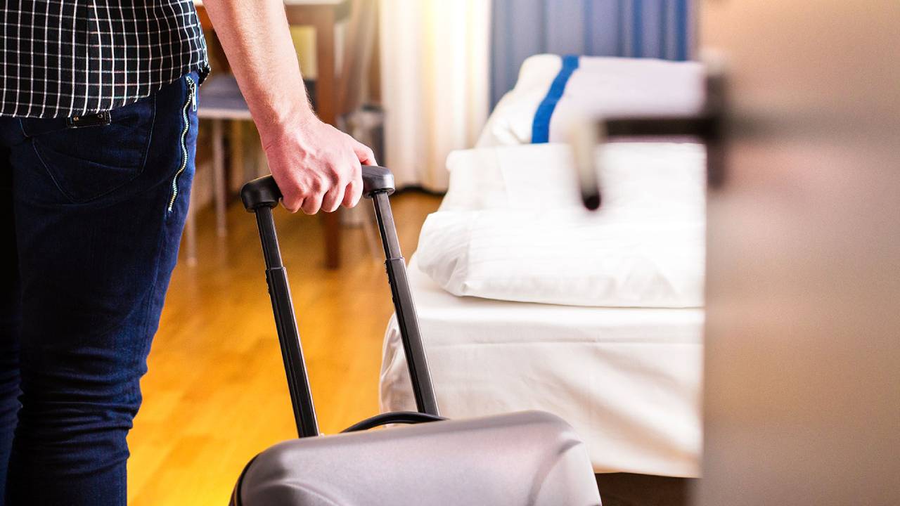 Cuáles son las medidas de seguridad al hospedarte en un hotel