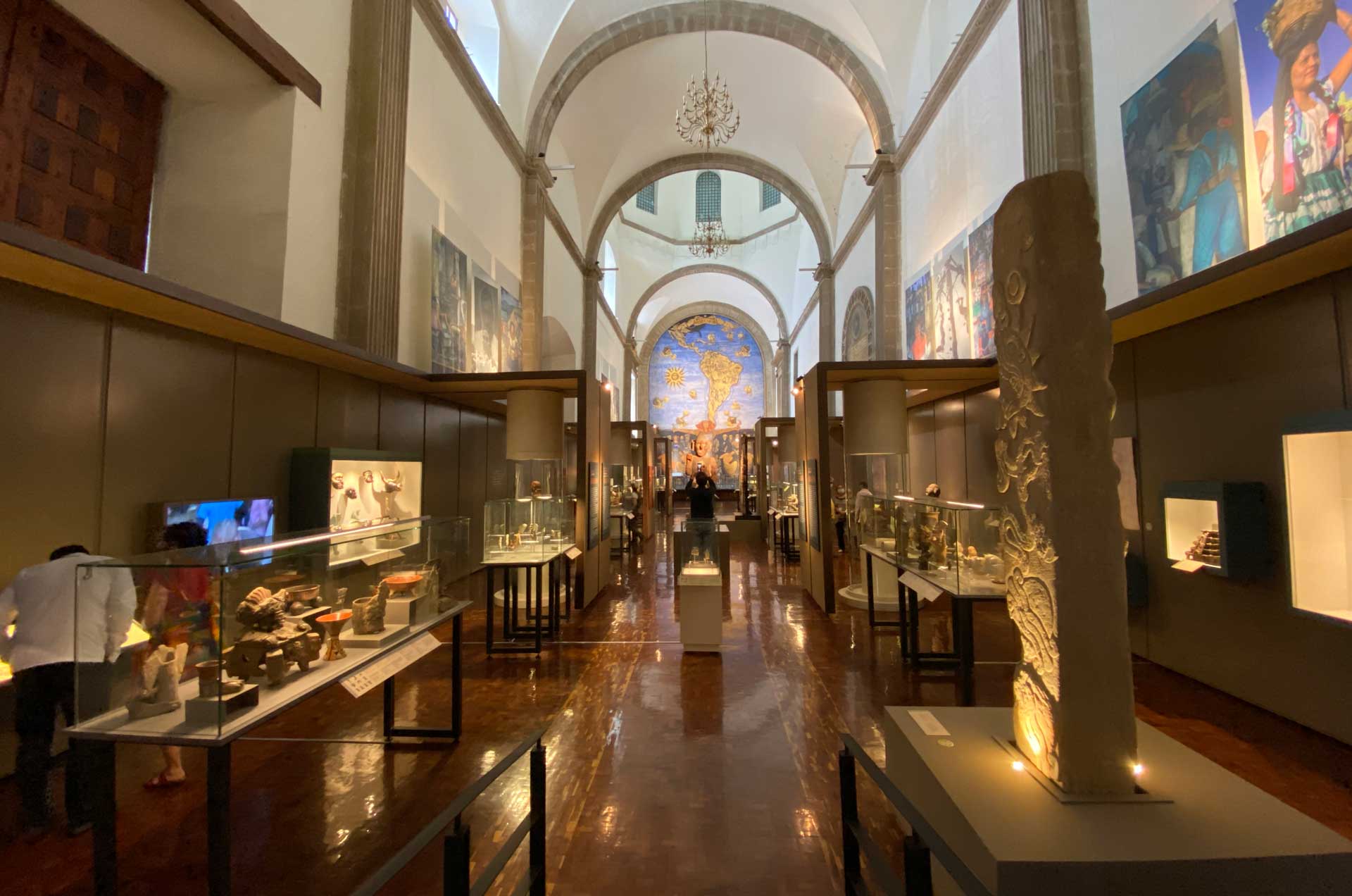 Salón Iberoamericano de la SEP