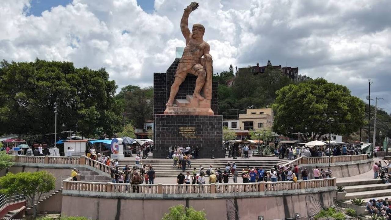 El Pípila, el gigante que cuida la capital de Guanajuato