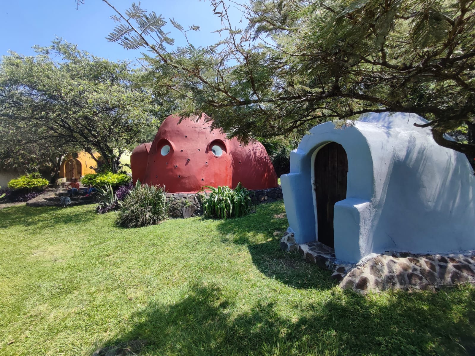 Igloo Kokolo: educación ambiental a través de la construcción natural