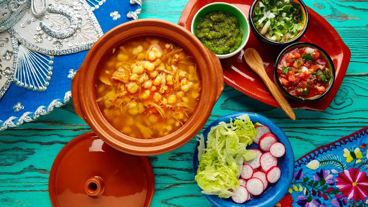 Elopozole, el platillo favorito de la Costa Chica