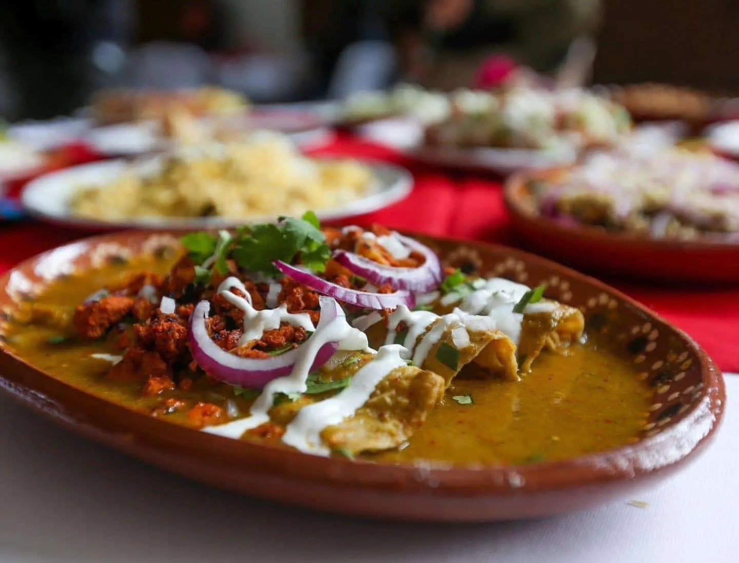 Las enchiladas son un imperdible de la gastronomía de nuestro país, y se come a prácticamente a cualquier hora del día.