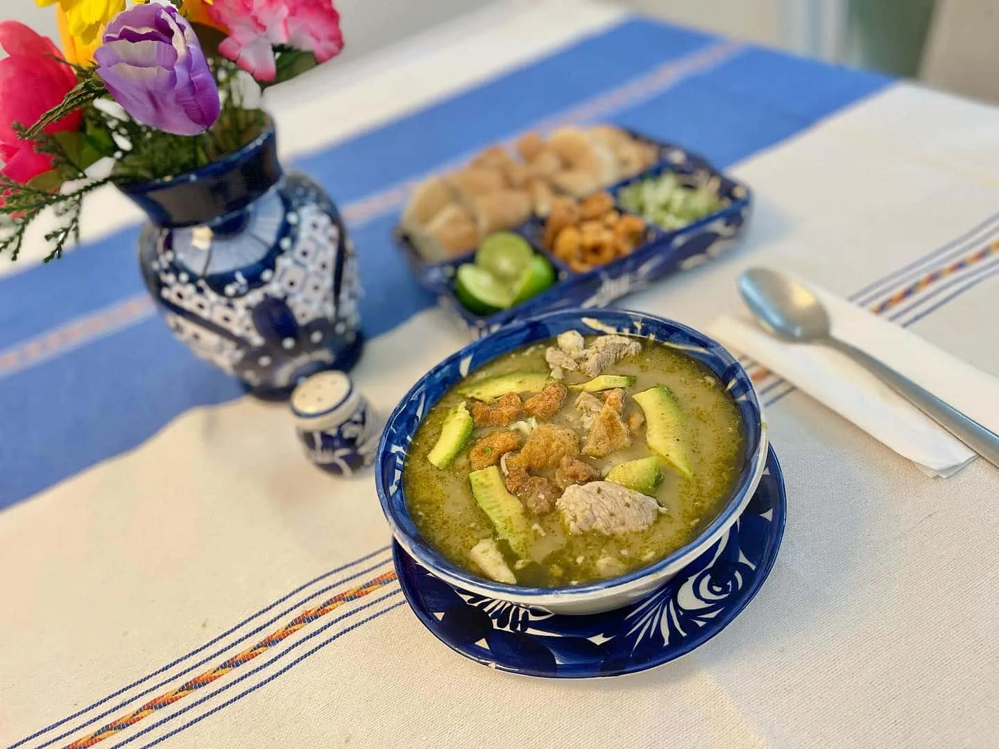 Si bien todo el año es un gran momento para disfrutar de un pozole según los mexicanos, el pozole verde guerrerense es una delicia que todos deberían probar, y aun más en esta fiestas patrias. 