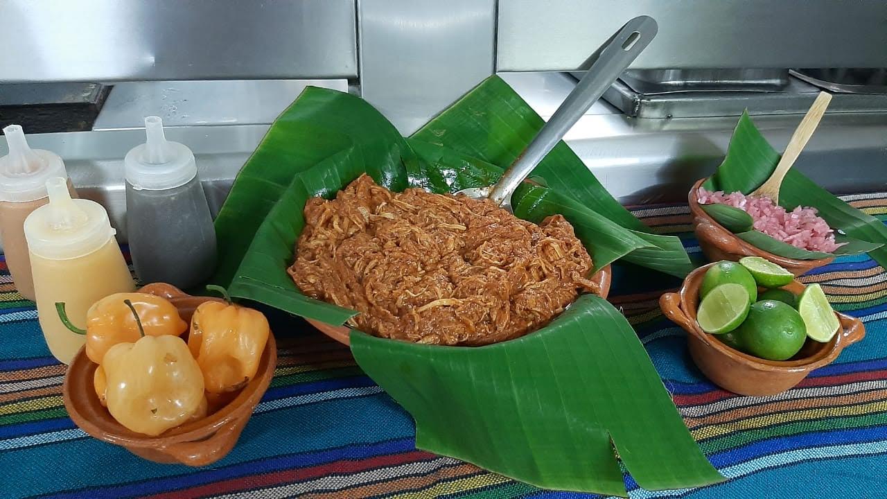 En el estado de México, en el municipio de Tecámac, existe un pequeño lugar que lleva por nombre El Rey de la Cochinita, y vaya que lo es.