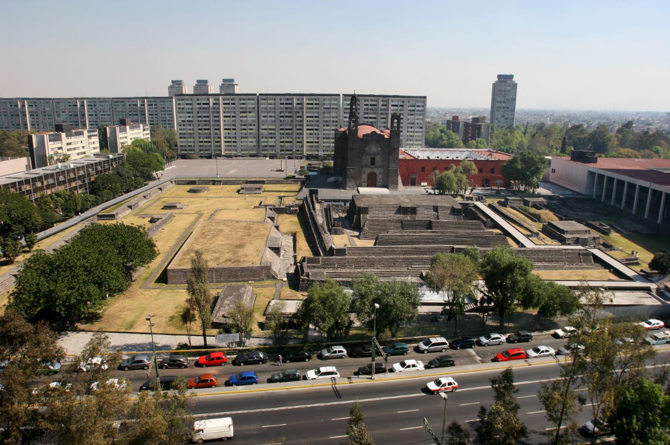 Plaza de las Tres Culturas, testigo de la historia en Tlatelolco