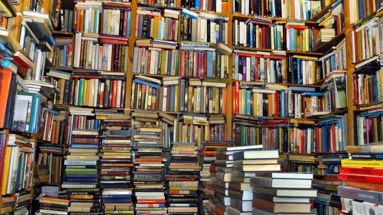 ¿Cómo celebrar el Día Internacional del Libro? Hazlo en estas librerías de viejo'