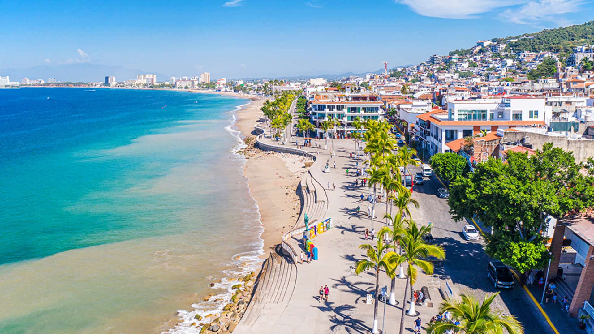 Malecón de Puerto Vallarta, un lugar que lo tiene todo