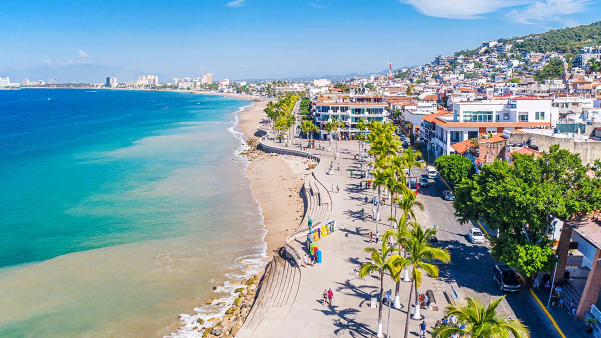Malecón de Puerto Vallarta, un lugar que lo tiene todo