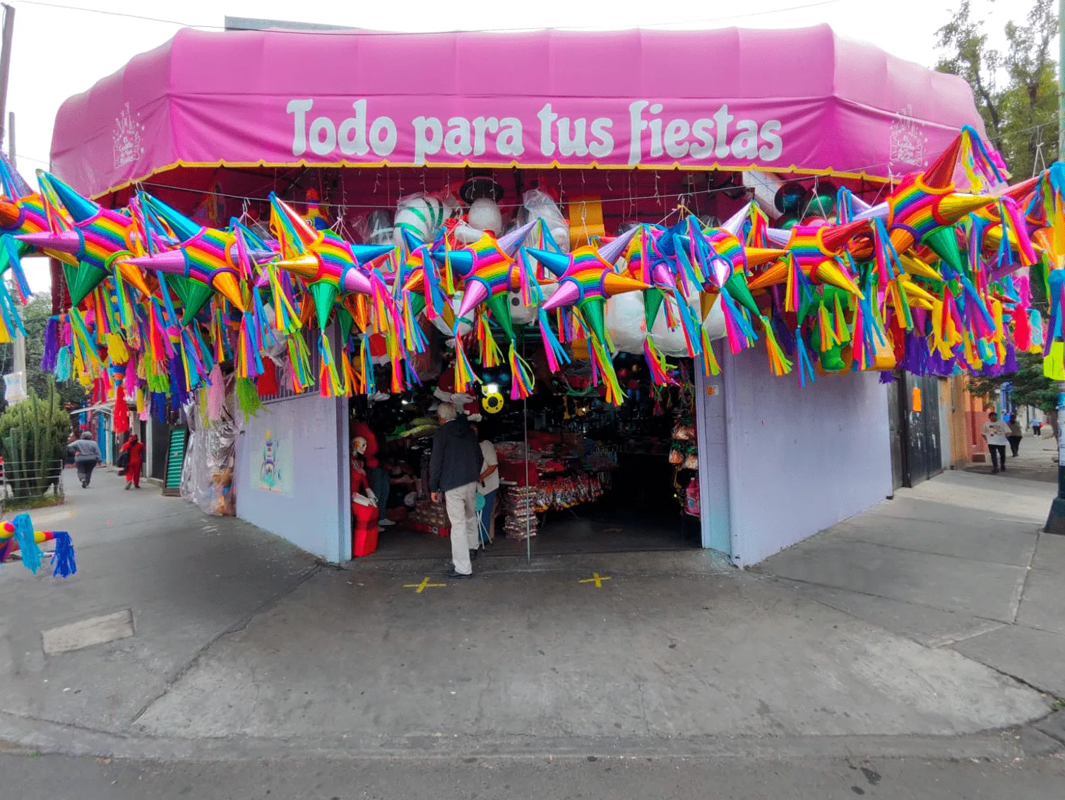 Dale no pierdas el tino en estos lugares para comprar piñatas en la CDMX