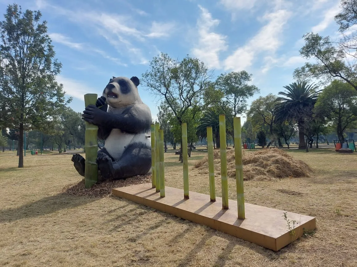 Conoce las esculturas gigantes de animales en el Bosque de Aragón