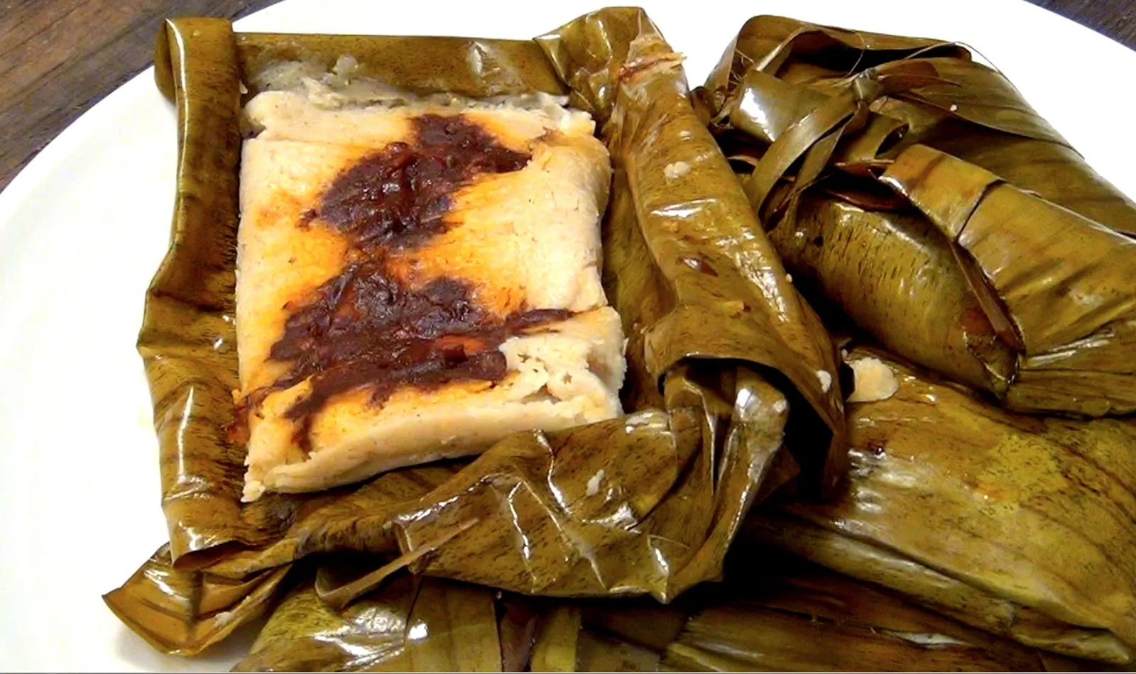 Si bien prácticamente todos los mexicanos somos amantes de los tamales, lo cierto es que a veces no conocemos todo sobre nuestros alimentos favoritos.