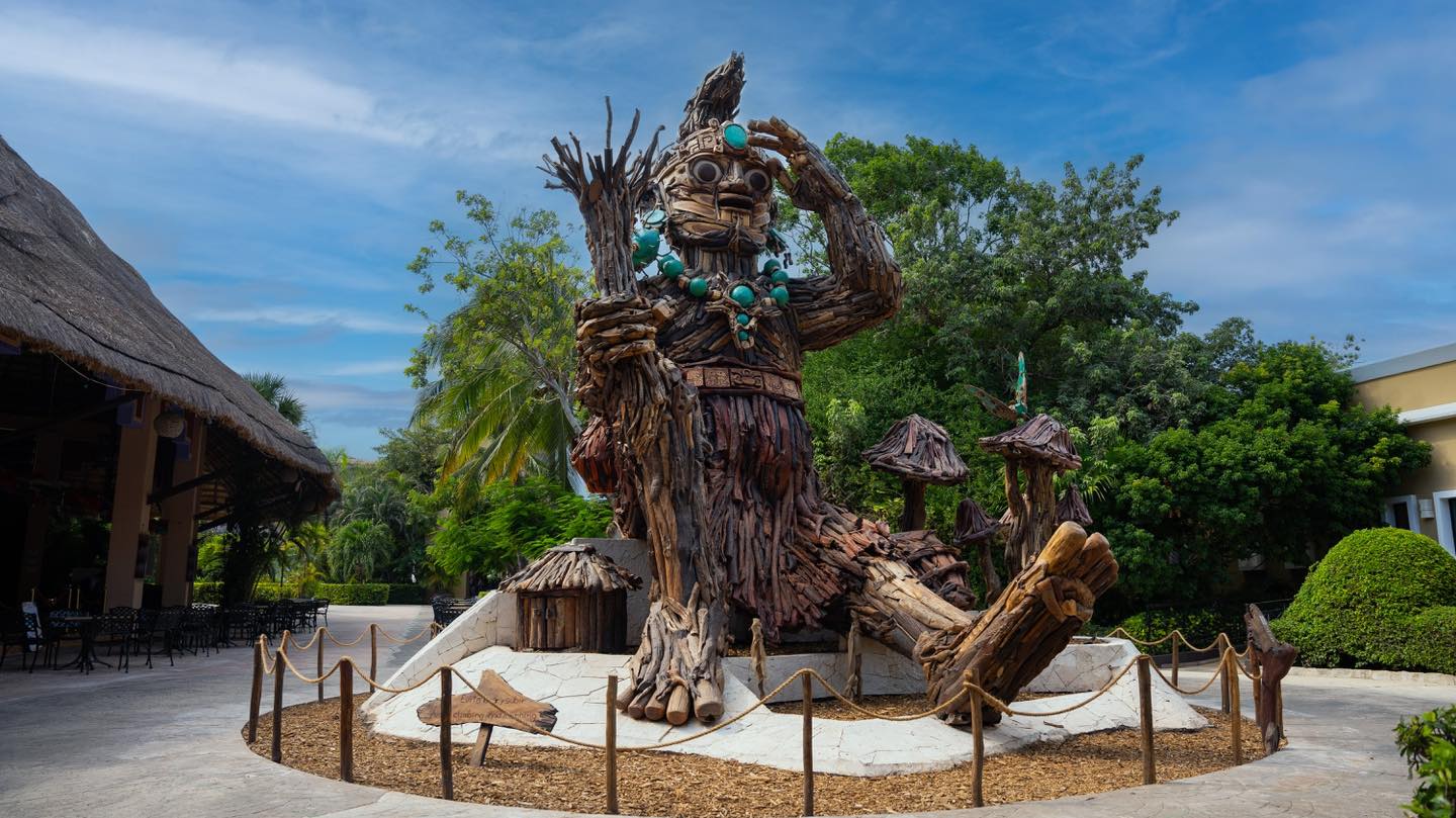 ¿Ya conoces la escultura del niño abeja de Quintana Roo?
