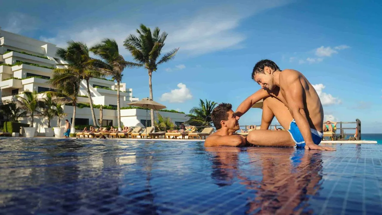 Este 14 de febrero escápate a estos hoteles LGBT