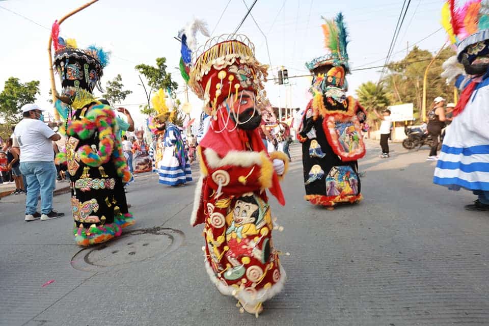 Canta con Alejandra Guzmán en el Carnaval de Yautepec