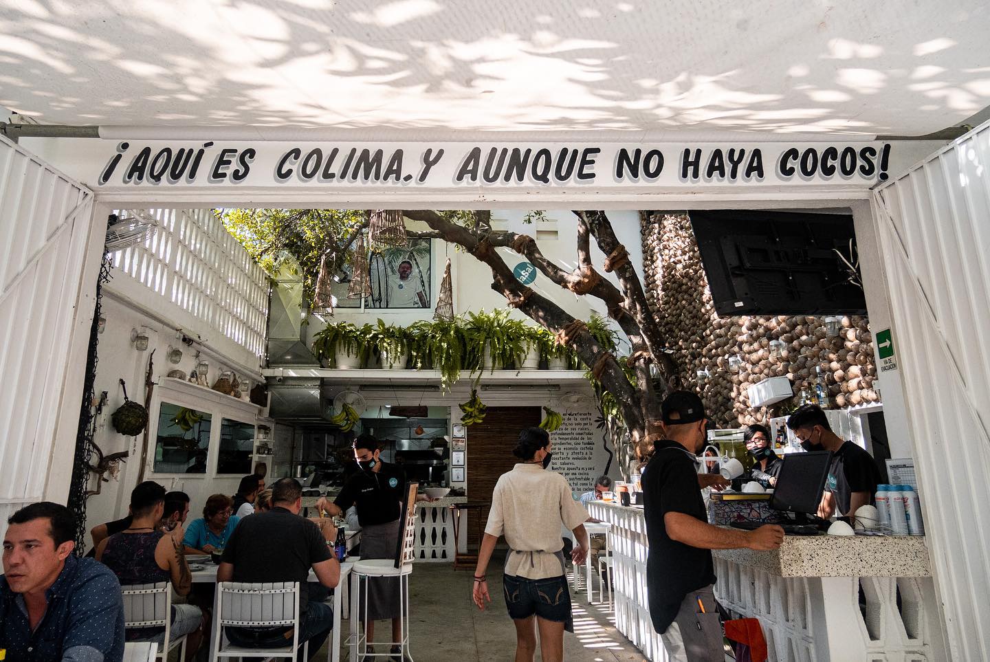 Dos restaurantes colimenses, en la ‘Guía México Gastronómico’