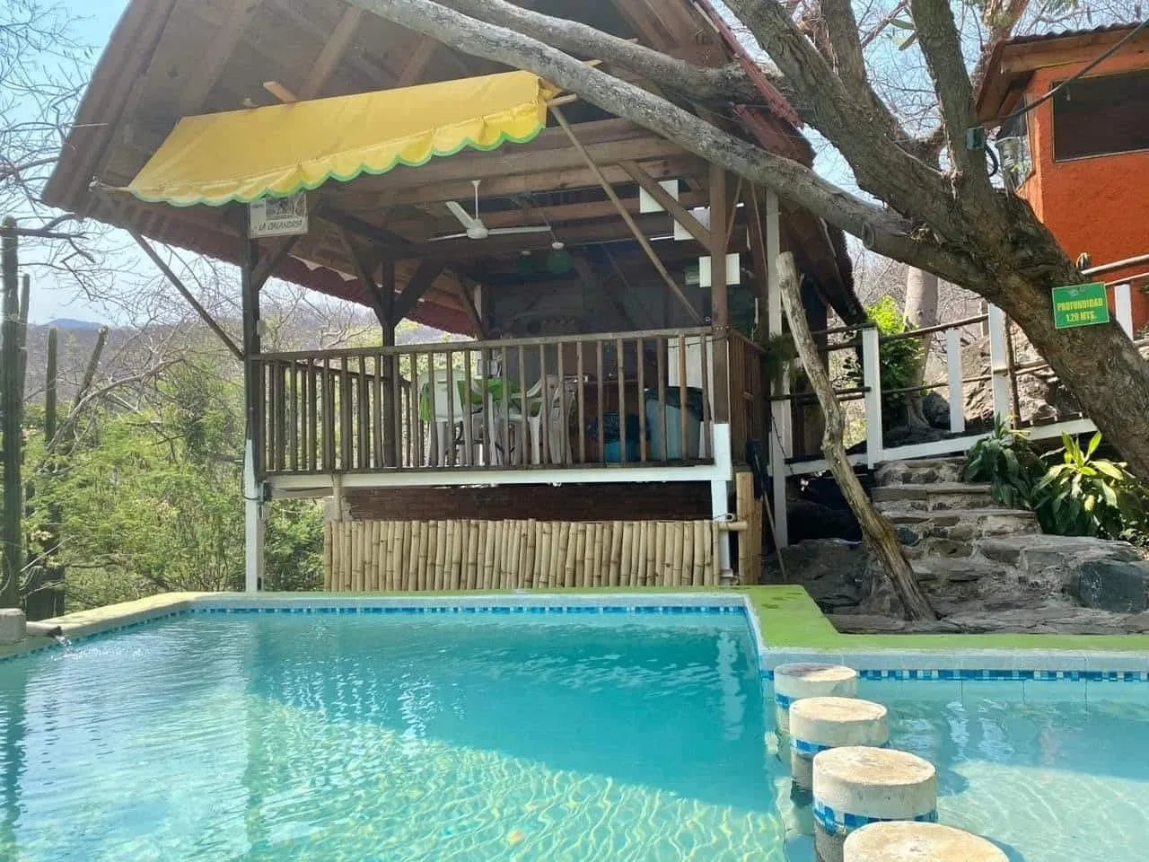 Ven y disfruta de estas cabañas con aguas termales en Michoacán