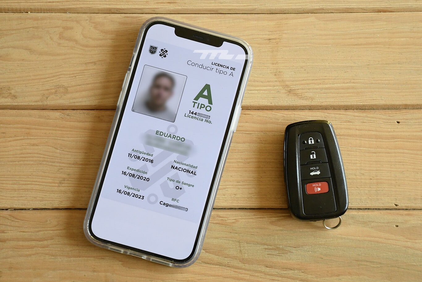 Ahora podrás renovar licencia de conducir a través de WhatsApp