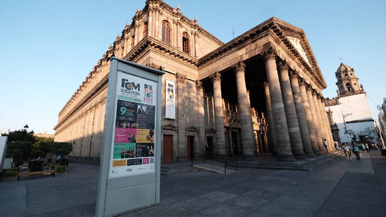 Su estilo arquitectónico corresponde al período neoclásico, y su estado de conservación es tan bueno que se le considera uno de los mejores de Hispanoamérica.
