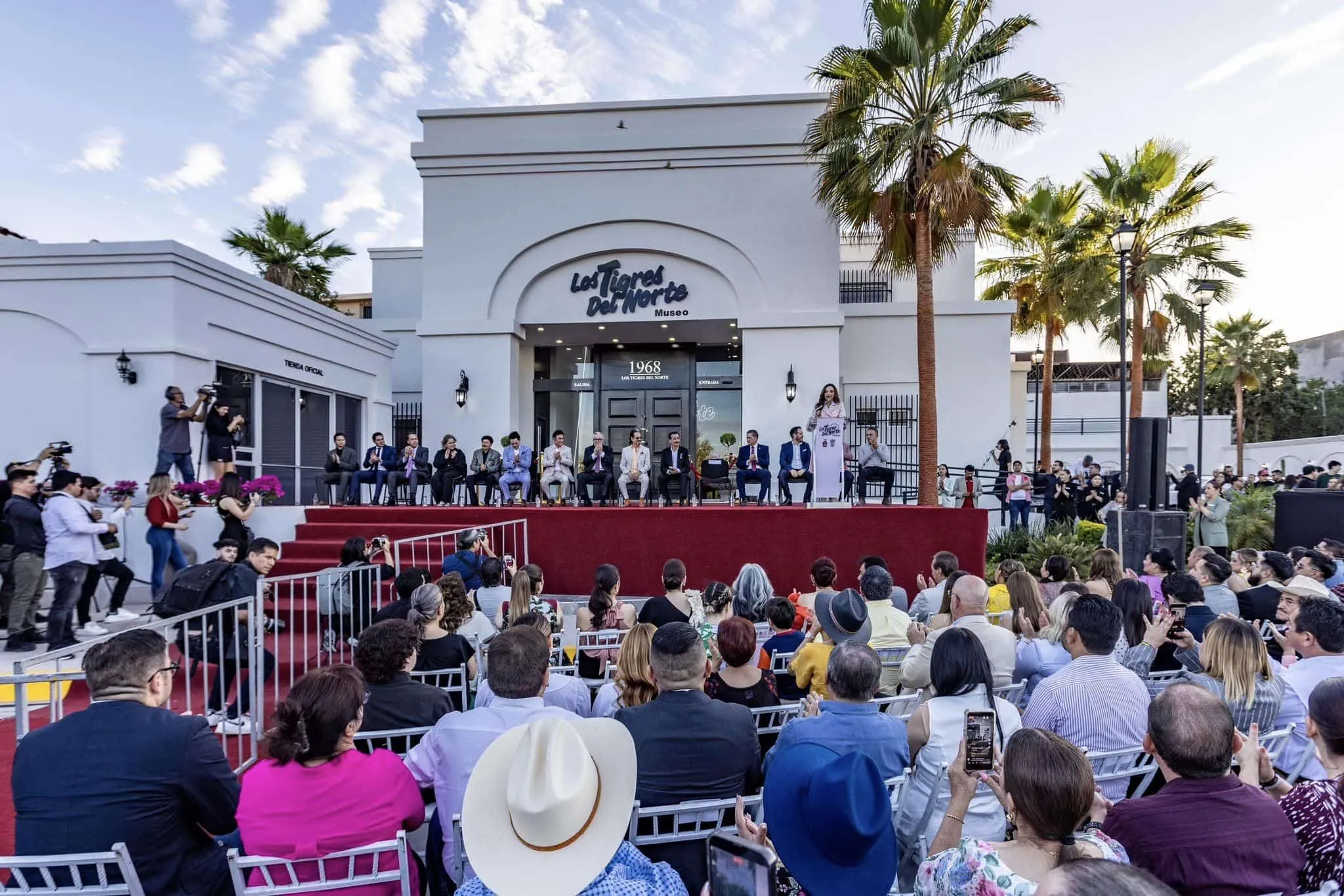 El miércoles 8 de mayo se rindió homenaje a una de las bandas de música norteña más importantes en México con la apertura del Museo de Los Tigres del Norte, y en Descubre México te damos la información.