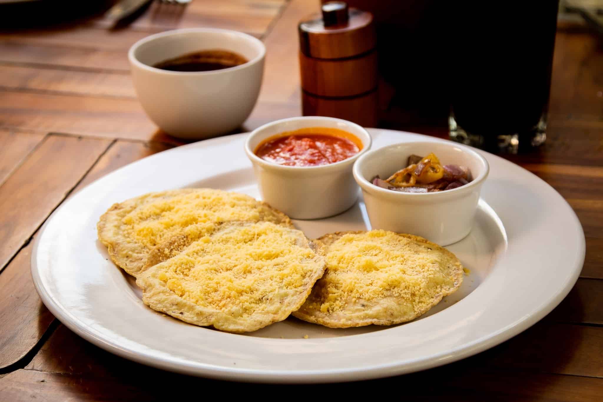 Huevos encamisados, un clásico de la cocina yucateca