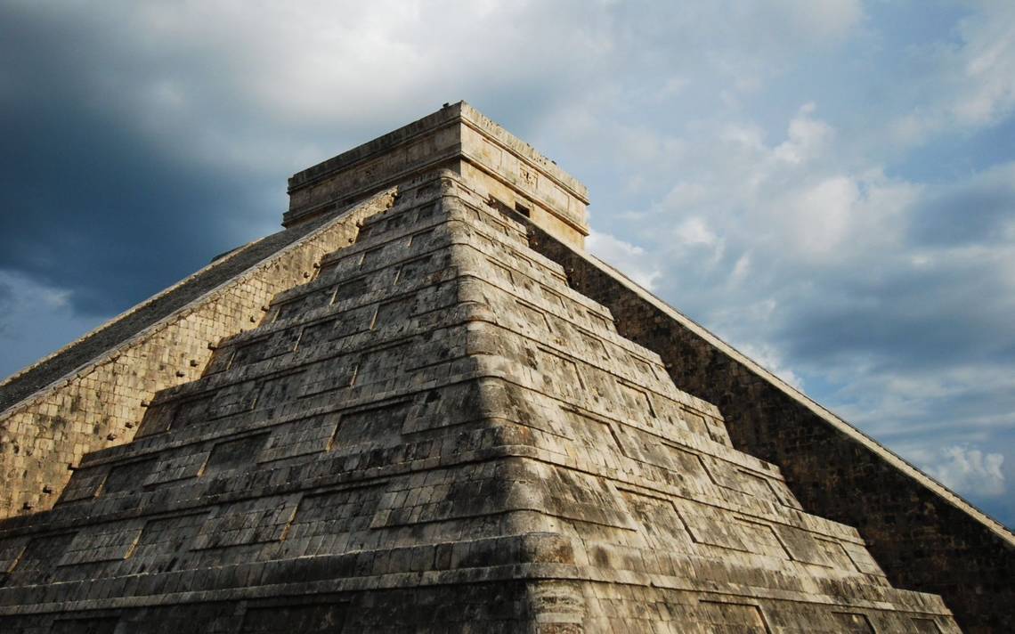 Chichén Itzá y su museo cerrarán temporalmente por el huracán Beryl