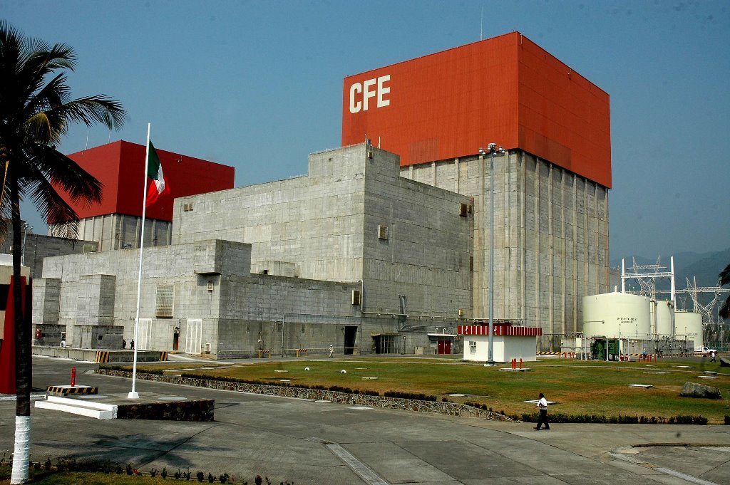 La Central Nucleoeléctrica Laguna Verde (CNLV) es una instalación de producción de energía eléctrica, basada en la energía nuclear y en la fisión nuclear para generar electricidad y es la única en México.