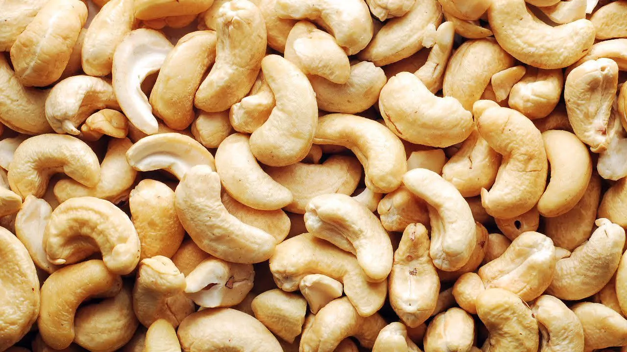 Las nueces de la India: Un superalimento repleto de vitamina C
