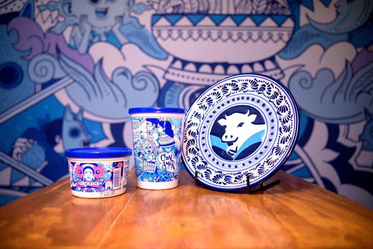 Sabemos que amas las crema alpura, y ahora que la empresa presentó sus nuevos envases de Crema, donde unen el arte y la tradición mexicana, seguro que no querrás dejarla fuera de las próximas fiestas patrias mexicanas.
