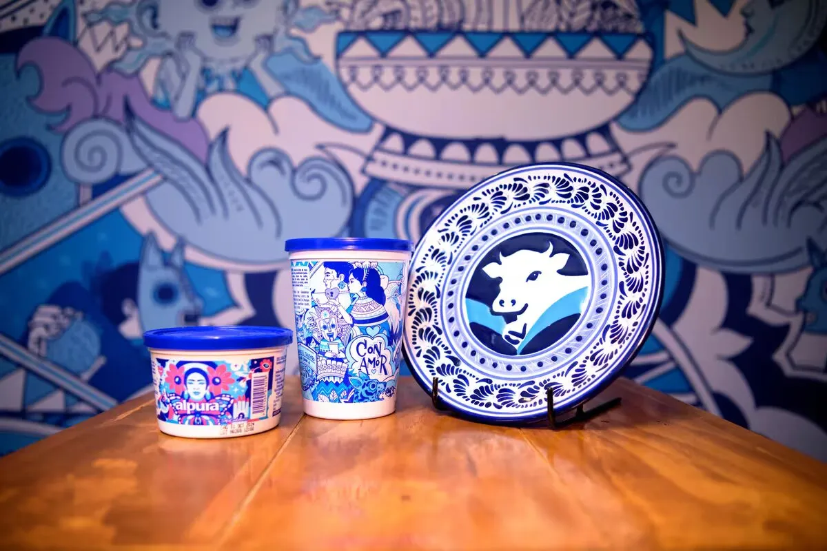 Sabemos que amas las crema alpura, y ahora que la empresa presentó sus nuevos envases de Crema, donde unen el arte y la tradición mexicana, seguro que no querrás dejarla fuera de las próximas fiestas patrias mexicanas.