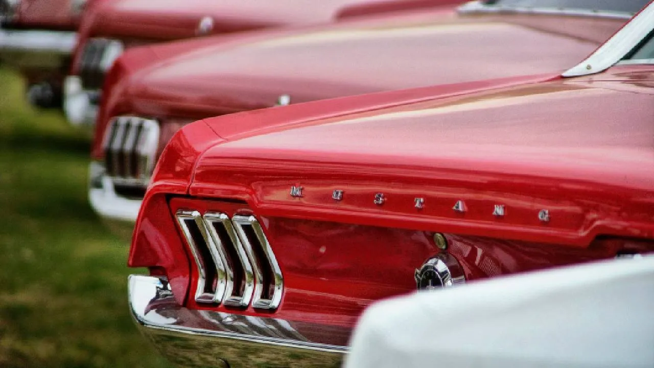 Para fomentar la convivencia familiar, y promover los sitios turísticos de la capital del estado, la Secretaría de Turismo, y la Asociación Mexicana del Automóvil Antiguo de Puebla (AMAAP), anunciaron una caravana de autos antiguos denominada “The Distinguished Gentleman Drive”, que se llevará a cabo el 29 de septiembre próximo de 13:00 a 17:00 horas.