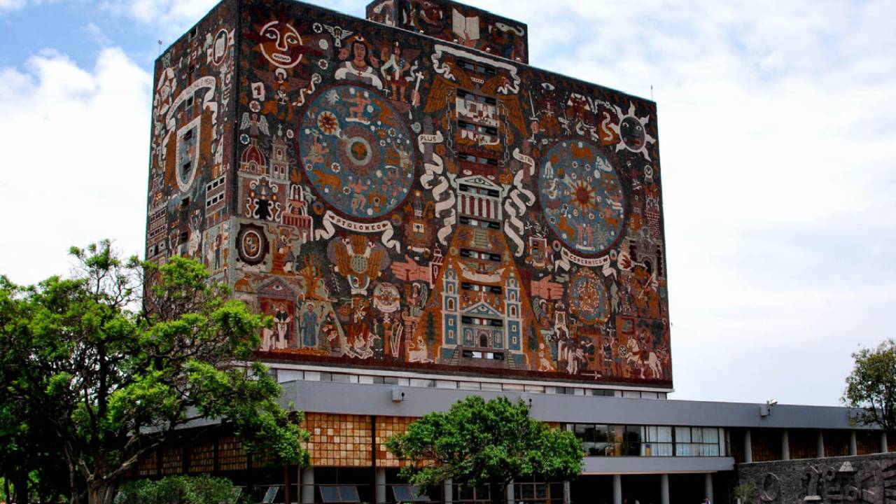 La Convocatoria SUAyED de la UNAM ya está disponible, y en Descubre México te damos toda la información que necesitas saber.